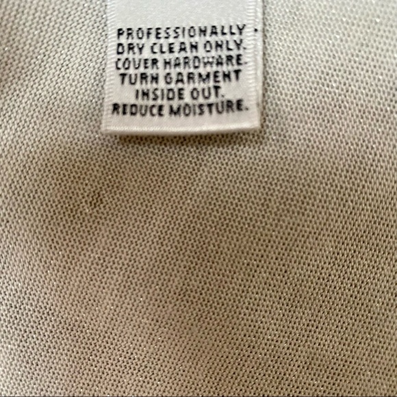 ST. JOHN Silvery Studded Top - Picture 6 of 8